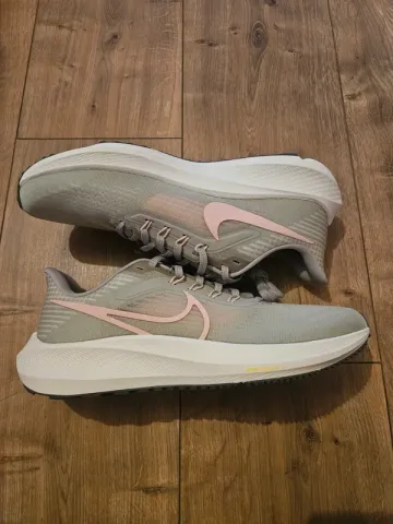 Tweedehands Pegasus Air Zoom Running Shoes