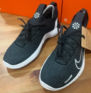 Used White Free Run Fly Knit Next Nature bike — image 2 of 7
