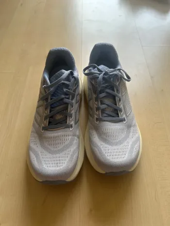 Used New Balance 880 Running Shoes