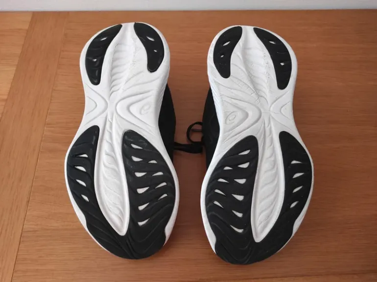 Brugt Asics Running Shoes bike — billede 3 af 6