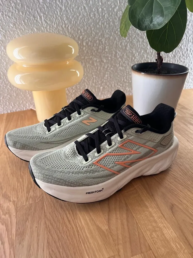 Used New Balance Fresh Foam 1080 bike — image 2 of 9