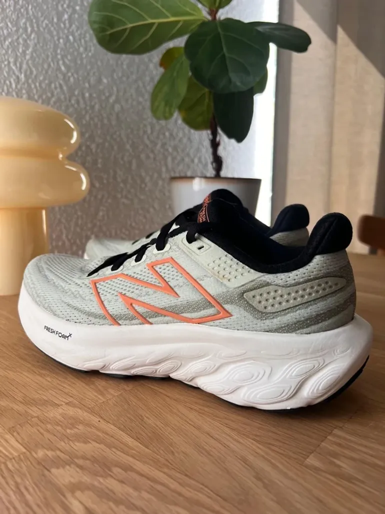 Used New Balance Fresh Foam 1080 bike — image 5 of 9