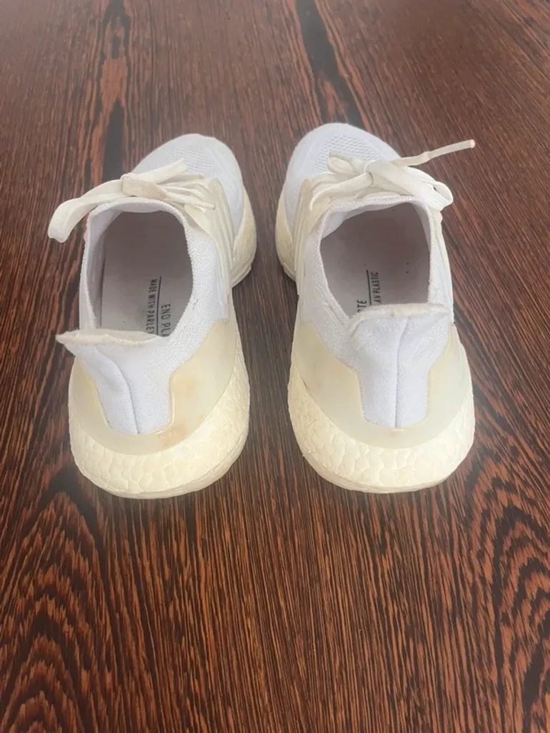 Used Adidas Ultraboost bike — image 3 of 4