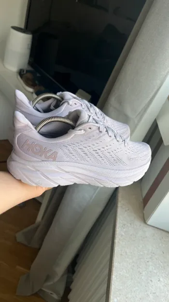 Used Hoka Clifton 8 Running Shoes