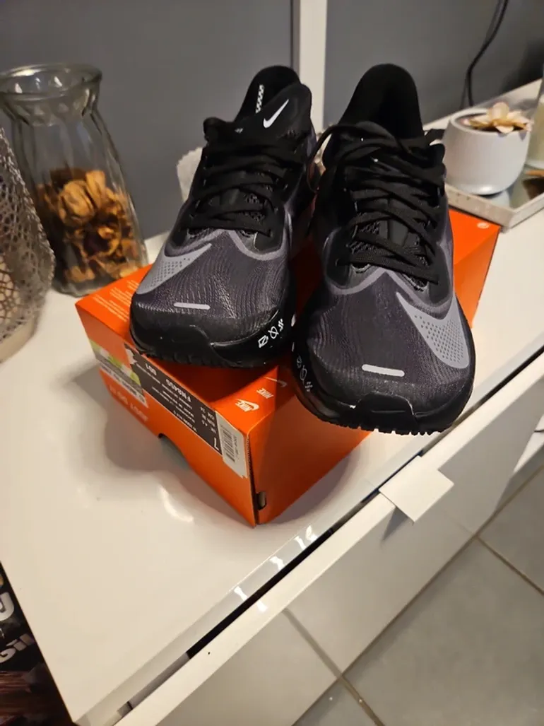 Used Nike Zoom Fly bike — image 2 of 9
