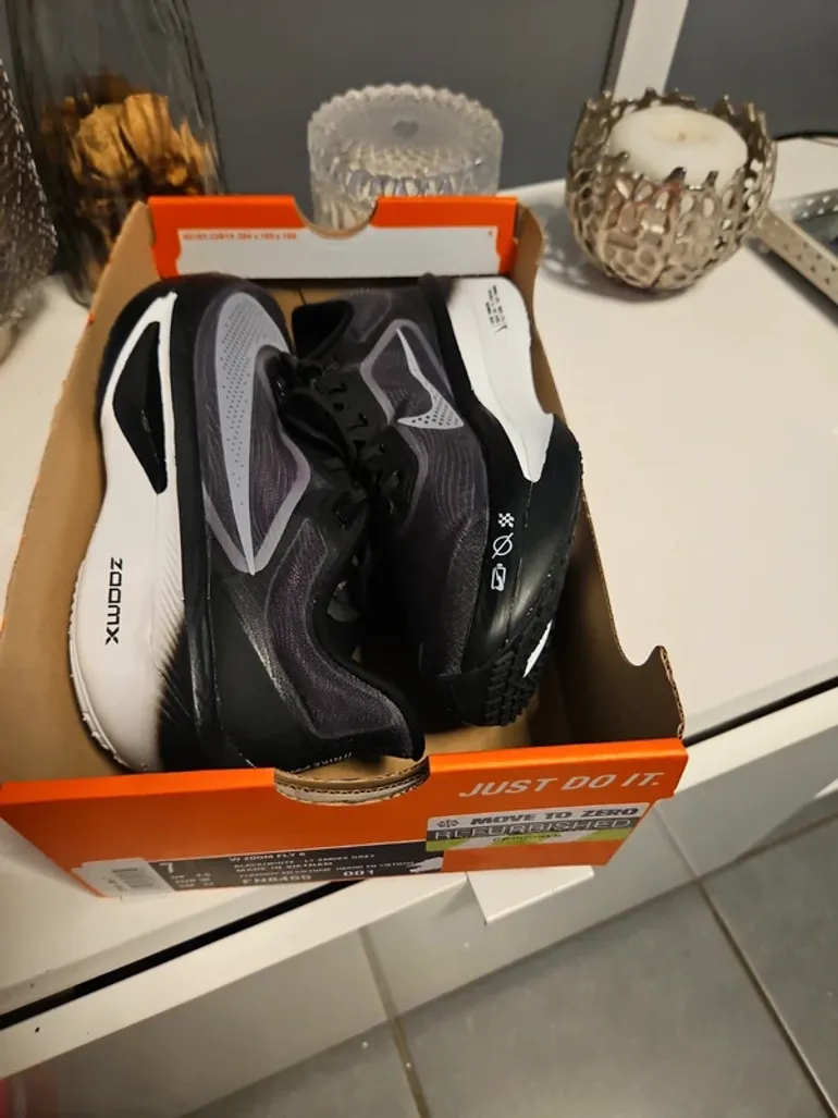 Used Nike Zoom Fly bike — image 8 of 9