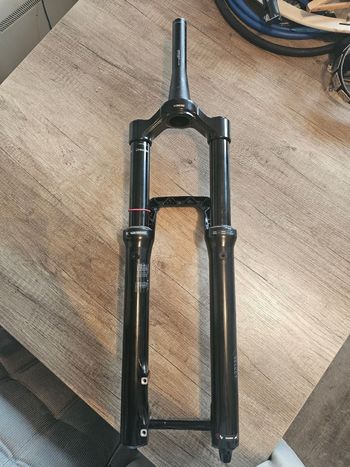 Używany RockShox Zeb Select Fork 2024 bike — zdjęcie 2 z 4