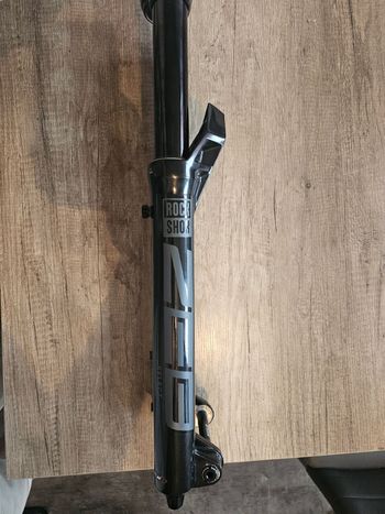 Używany RockShox Zeb Select Fork 2024 bike — zdjęcie 3 z 4