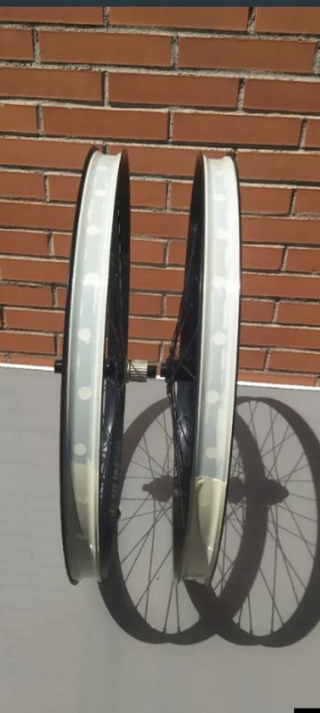 Used Sunringle Duroc 40 2023 bike — image 5 of 16