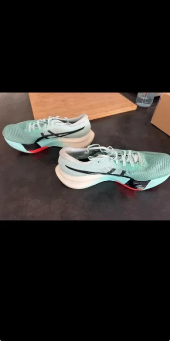 Käytetty Asics Metaspeed Sky Paris bike — kuva 2 / 6