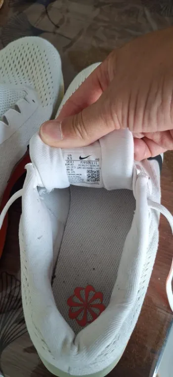 Nike Running Shoes bike d'occasion — image 3 sur 4