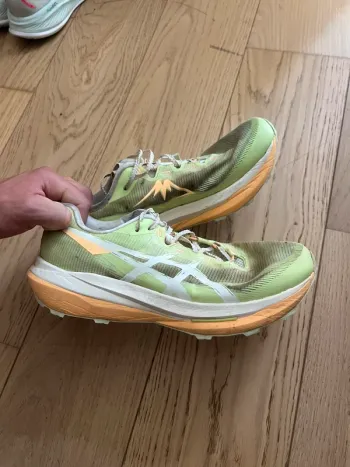 Gebrauchtes Asics fujispeed 4 Running Shoes