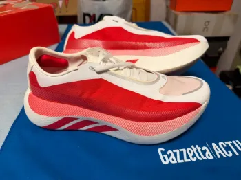 Gebrauchtes Adidas Hyperboost Edge M Running Shoes