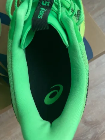 Asics Novablast 5 bike usato — immagine 5 di 12