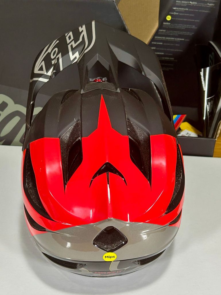 Troy Lee Designs stage bike d'occasion — image 3 sur 3
