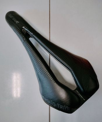 Gebrauchtes Selle Italia X-LR Kit Carbonio Superflow 2026 Saddles & Seatposts