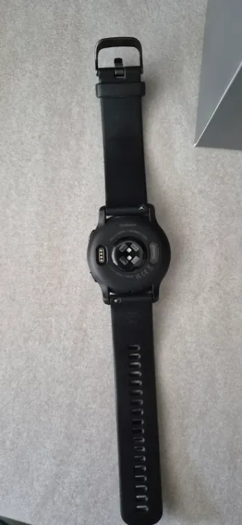 Used Garmin Venu 2 bike — image 6 of 9