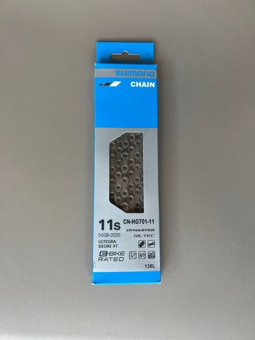 Shimano CN-HG701-11 11-speed Chain Drivetrain & Pedals de segunda mano