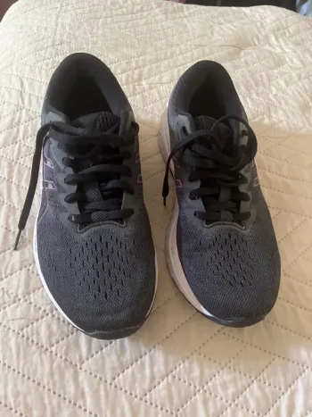Gebrauchtes Asics GT 1000 Running Shoes