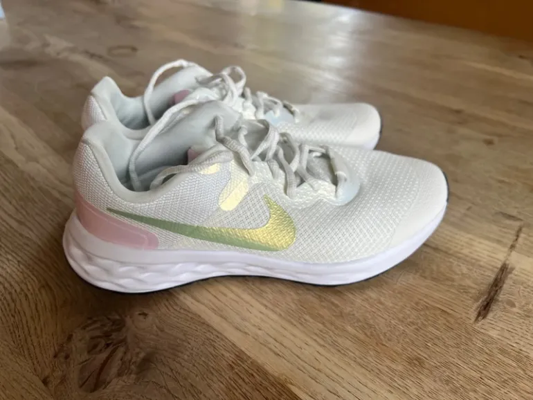 Used Nike Revolution 6 bike — image 2 of 8