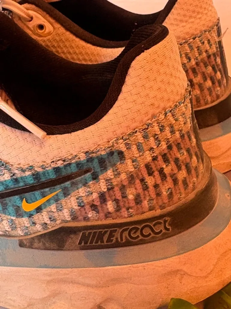 Used Nike React Infinity Run Flyknit 3 bike — image 7 of 7