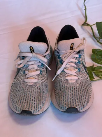 Used Nike React Infinity Run Flyknit 3 bike — image 4 of 7