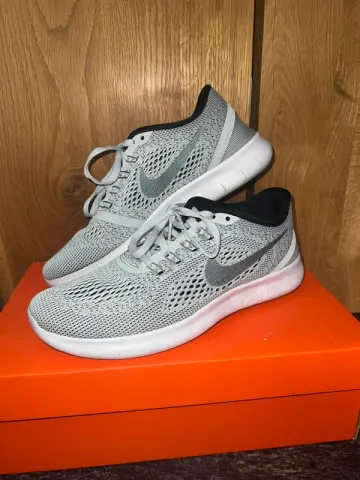 Käytetty Nike Free Run Running Shoes