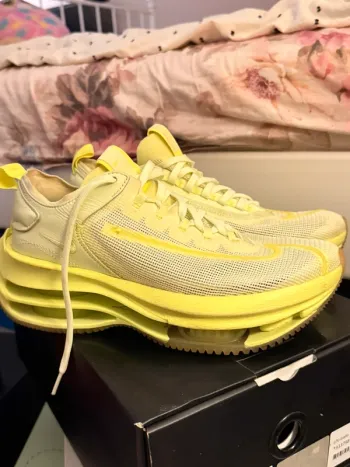Nike W Zoom Double Stacked Running Shoes d'occasion