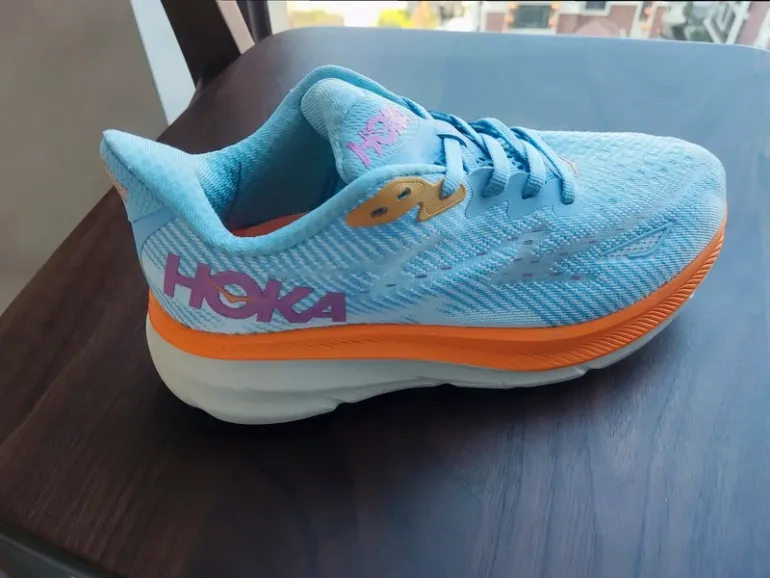 Used Hoka Clifton 9 bike — image 3 of 6