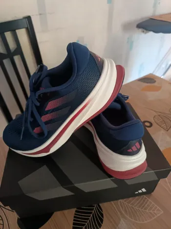Used Supernova Rise Running Shoes