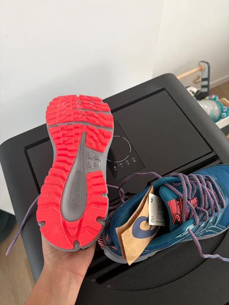 Tweedehands Asics Baskets bike — afbeelding 4 van 6