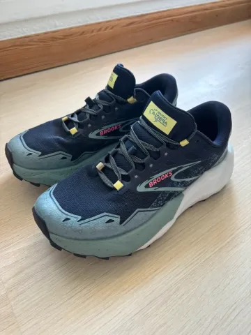 Käytetty Brooks Caldera 7 Running Shoes