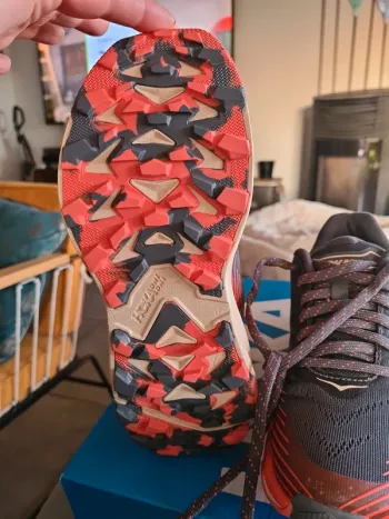 Used Hoka One One Running Shoes bike — image 4 of 5