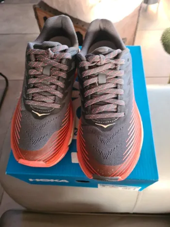Used Hoka One One Running Shoes bike — image 3 of 5