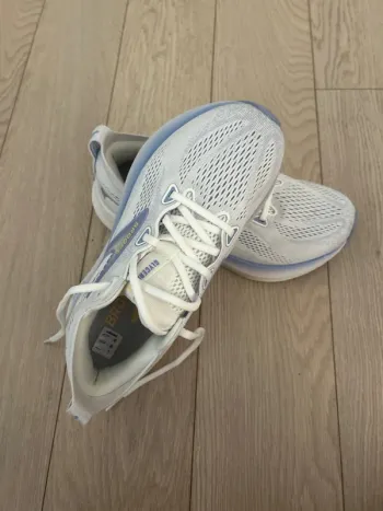 Used Brooks Glycerin 22 bike — image 4 of 4