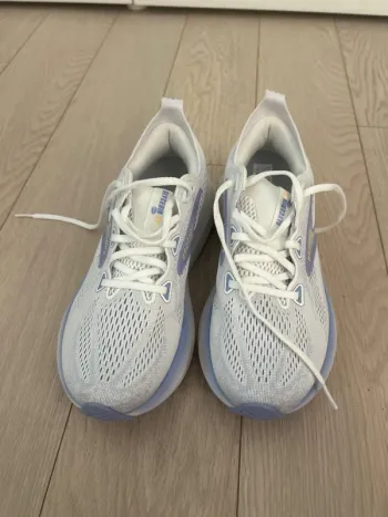 Used Brooks Glycerin 22 Running Shoes