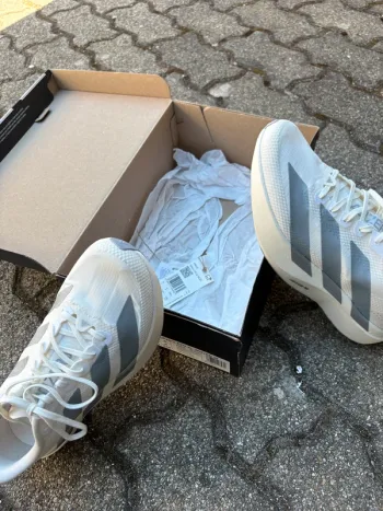 Used Adidas Evo SL Woven bike — image 2 of 6