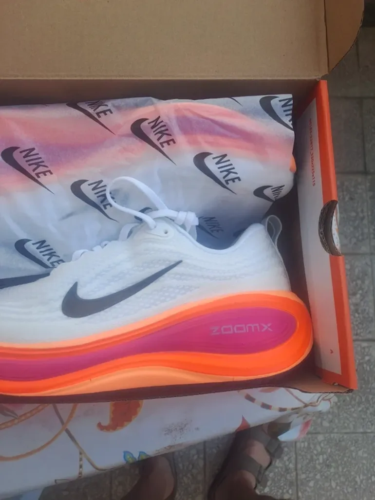 Used Nike Vomero Plus Run bike — image 6 of 10