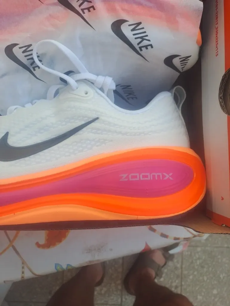 Used Nike Vomero Plus Run bike — image 8 of 10