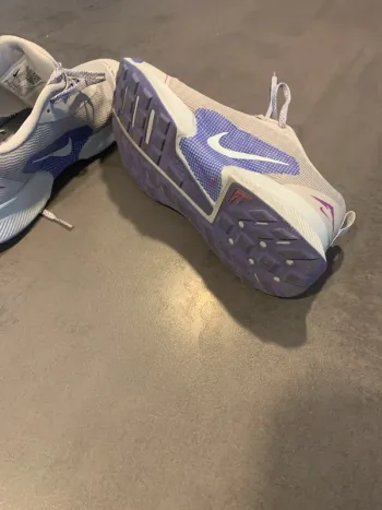 Used Nike Trail Running Shoes bike — image 3 of 5