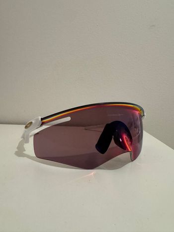 Käytetty Oakley QNTM Kato Red Cycling Accessories