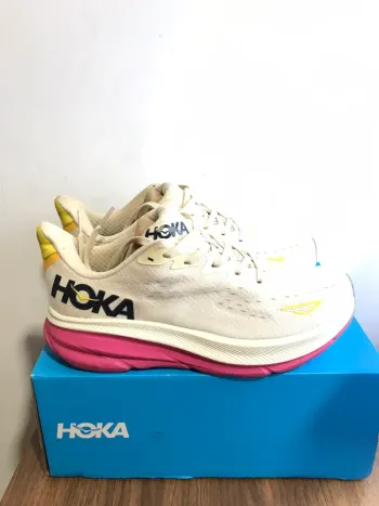 Gebrauchtes Hoka Shoes size 40 Running Shoes