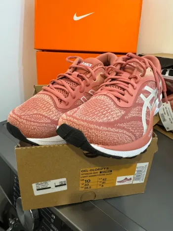 Použité Asics Gel Glorify 5 Running Shoes
