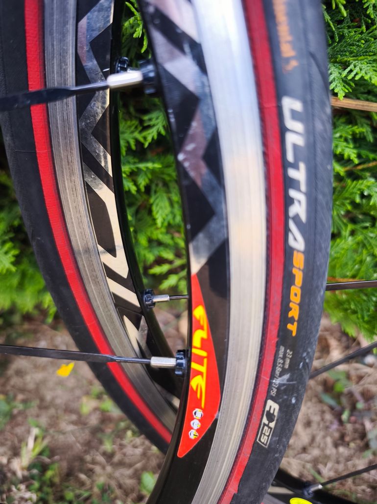 Used Mavic Ksyrium Elite Wheelset + Shimano Cassette bike — image 4 of 11