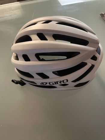 Gebrauchtes Giro Helmet 2021 bike — Bild 2 von 4