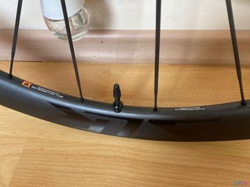 Brugt Giant SLR 0 40 Disc 2025 bike — billede 5 af 11