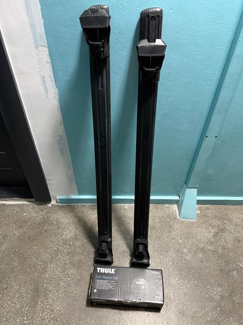 Used Thule WingBar Evo Roof Rack System + Evo Raised Rail Feet 710410 2025 Cycling Accessories