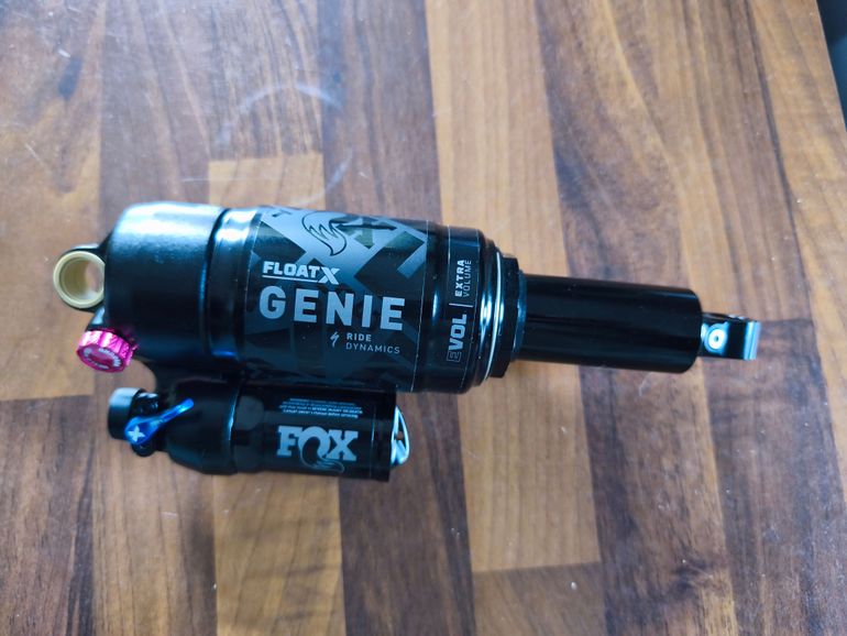Fox FLOAT X GENIE 2026 bike usato — immagine 2 di 2