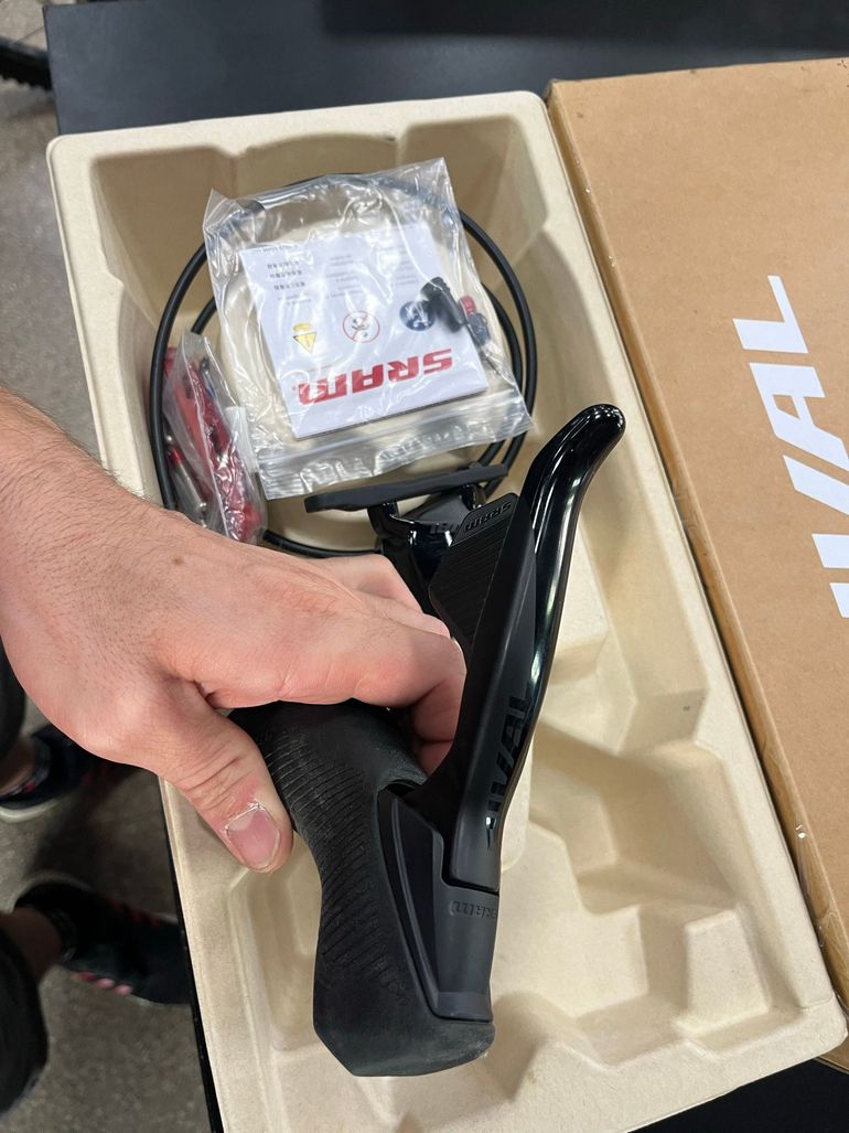Sram Rival AXS Levers 2024 bike usato — immagine 4 di 6