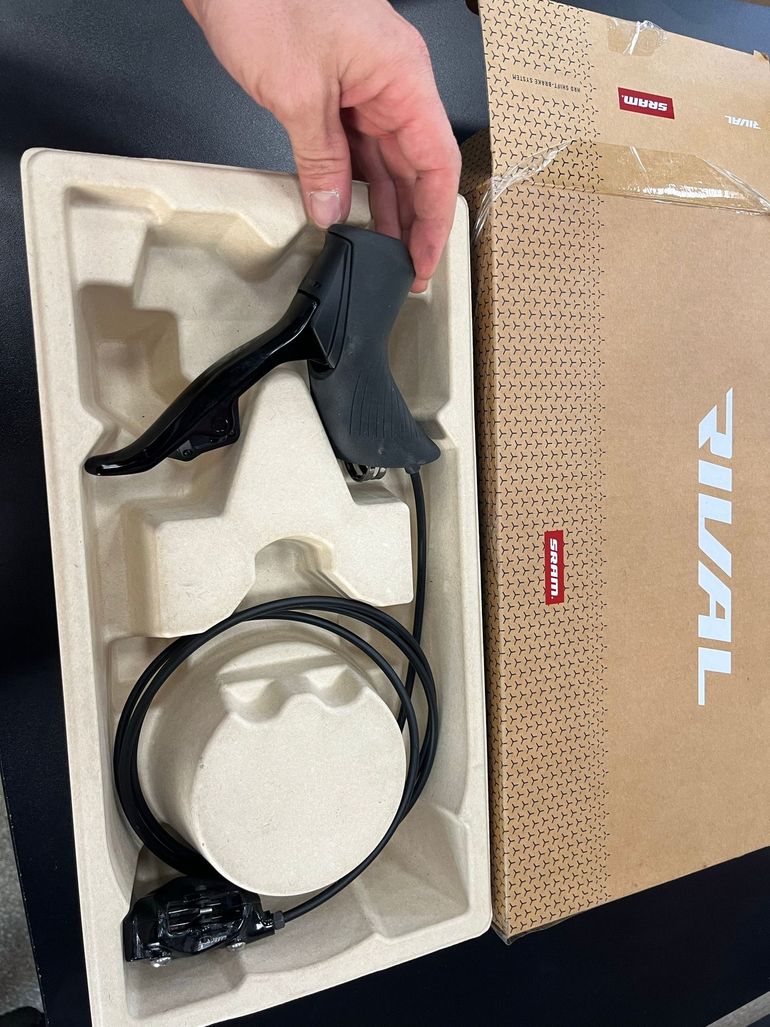 Sram Rival AXS Levers 2024 bike usato — immagine 2 di 6